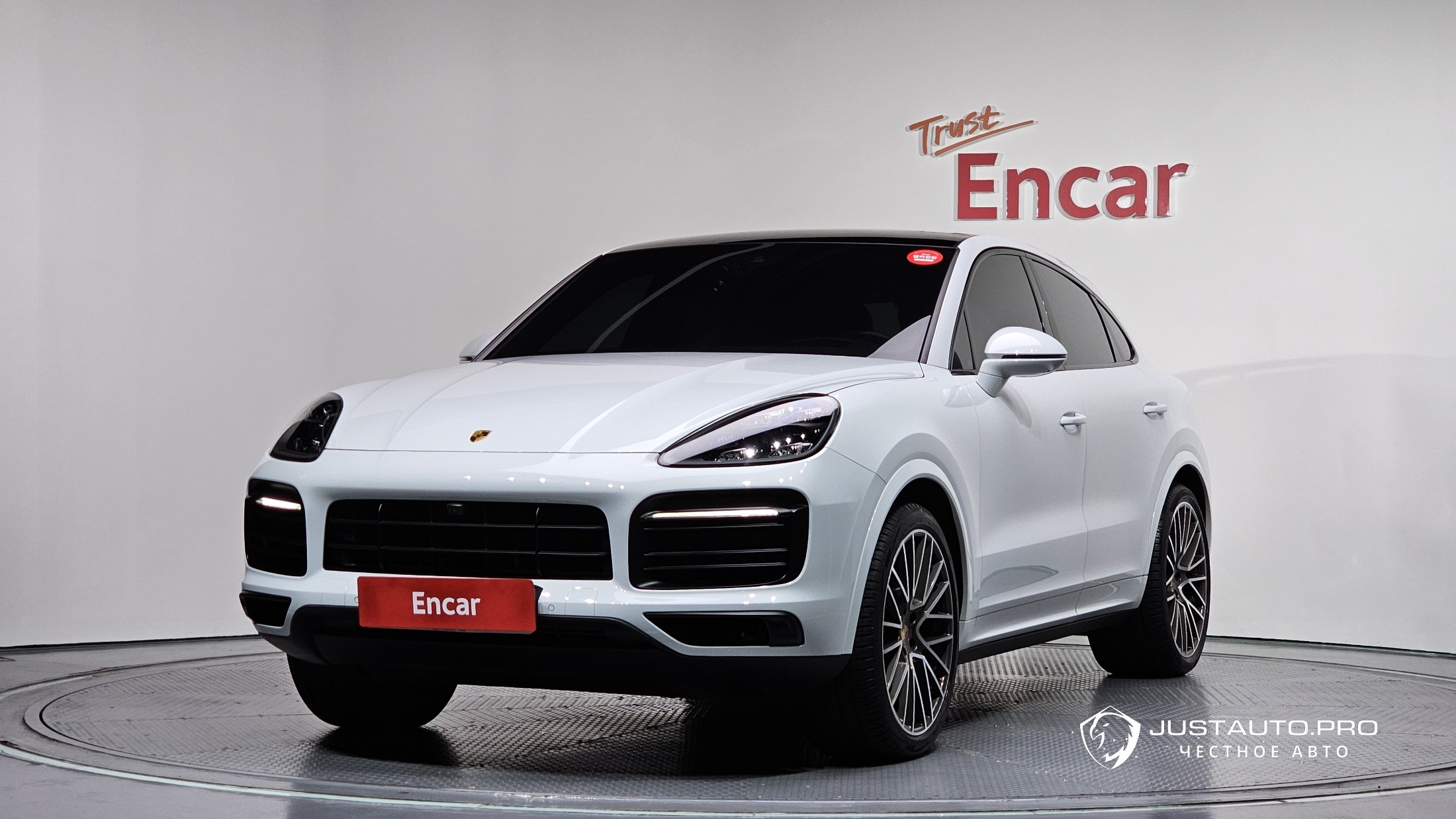 Автомобиль Porsche Cayenne