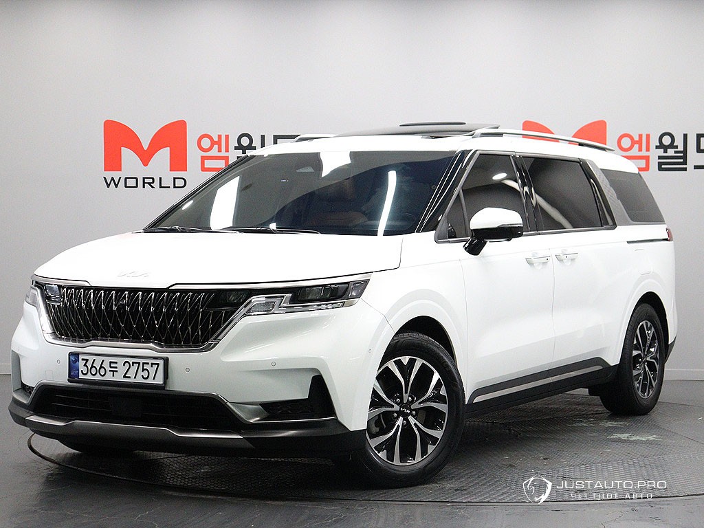 Автомобиль Kia Canival