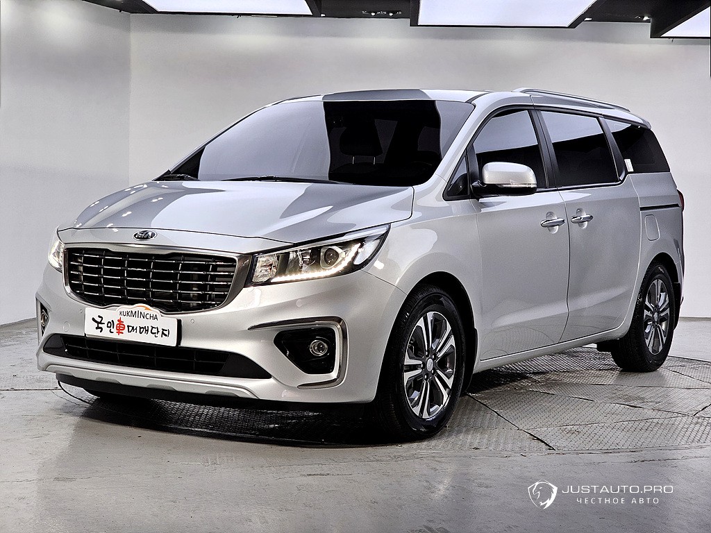 Автомобиль Kia Canival