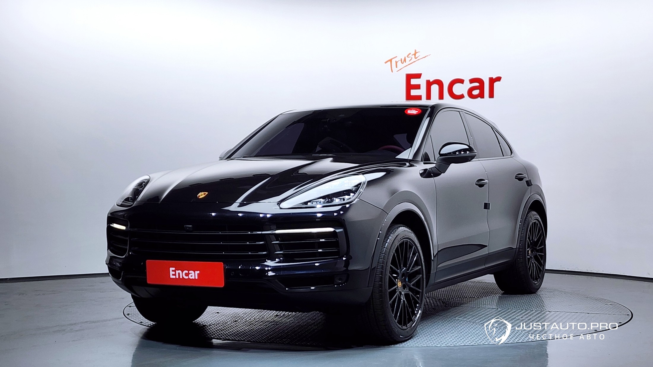 Автомобиль Porsche Cayenne