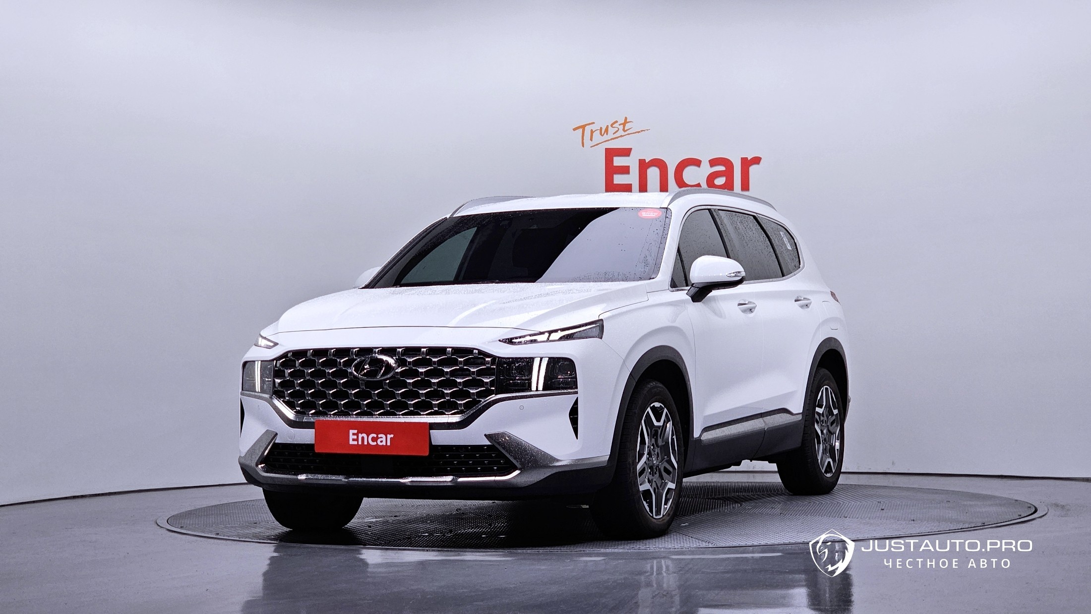 Автомобиль Hyundai Santafe