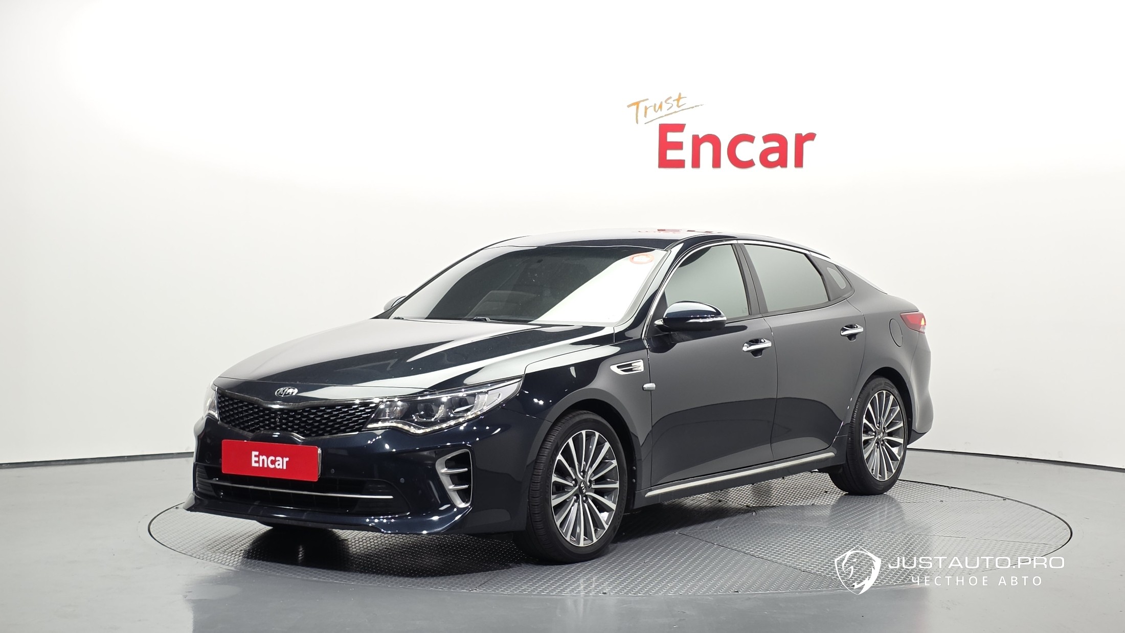 Автомобиль Kia K5