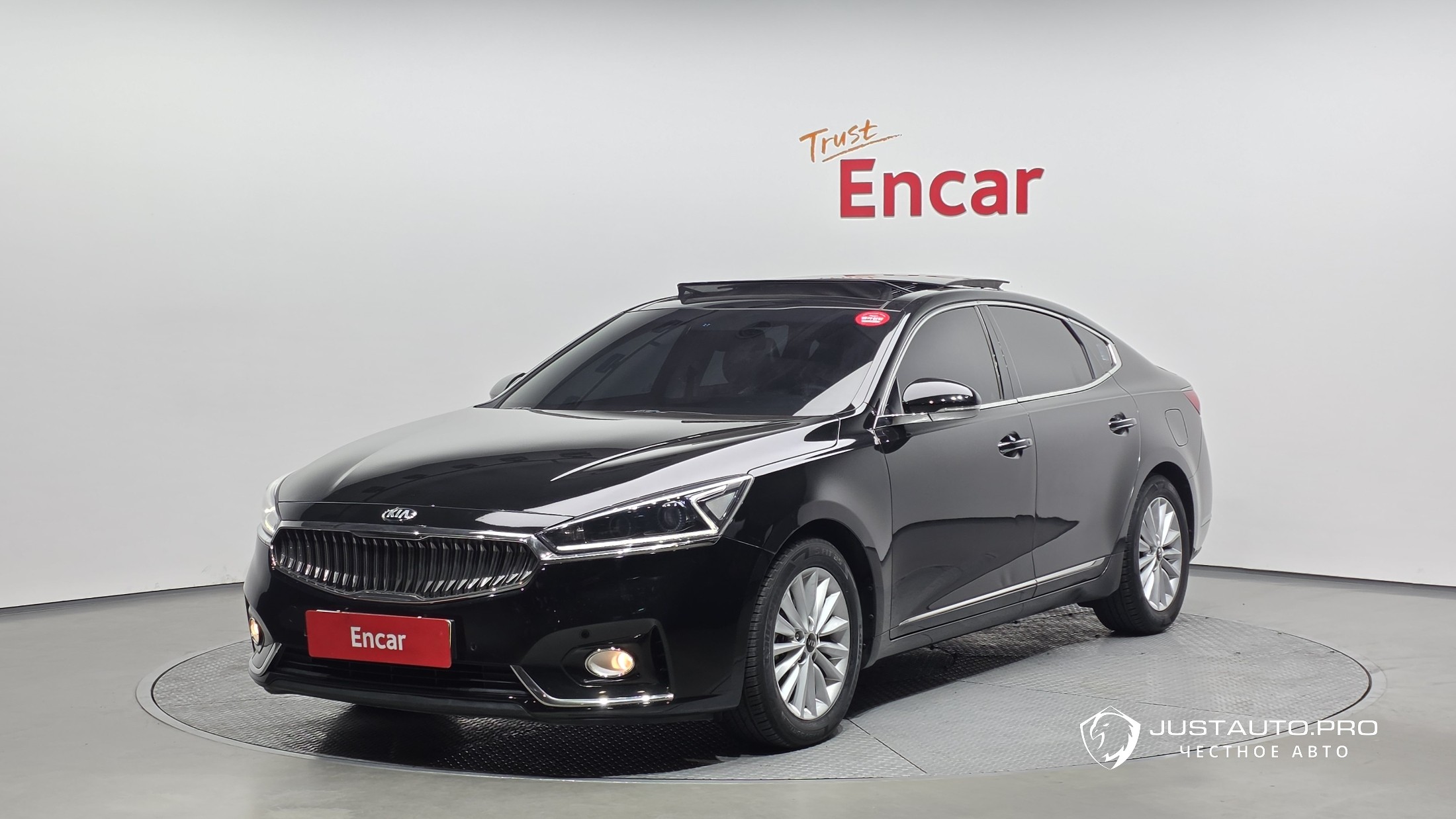 Автомобиль Kia K7