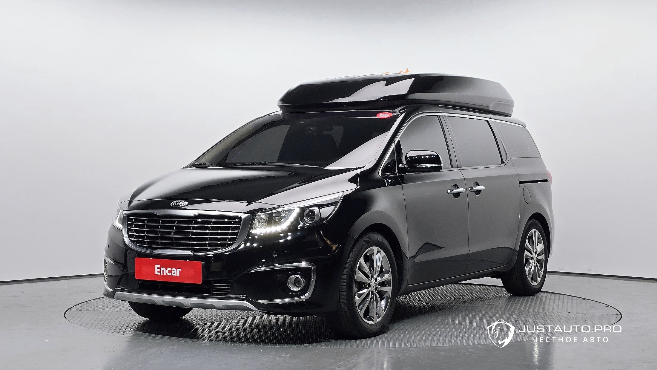 Автомобиль Kia Canival