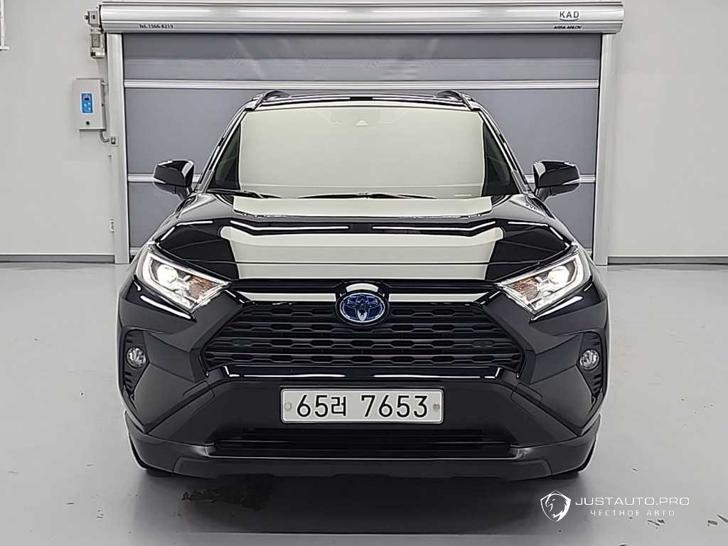 Автомобиль Toyota RAV4