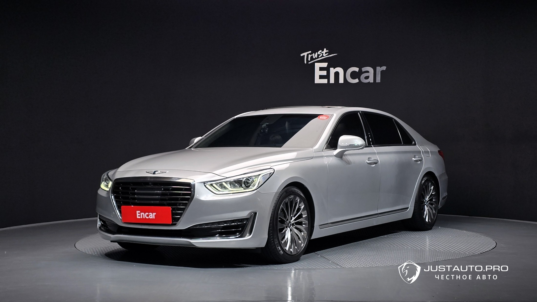 Автомобиль Genesis EQ900