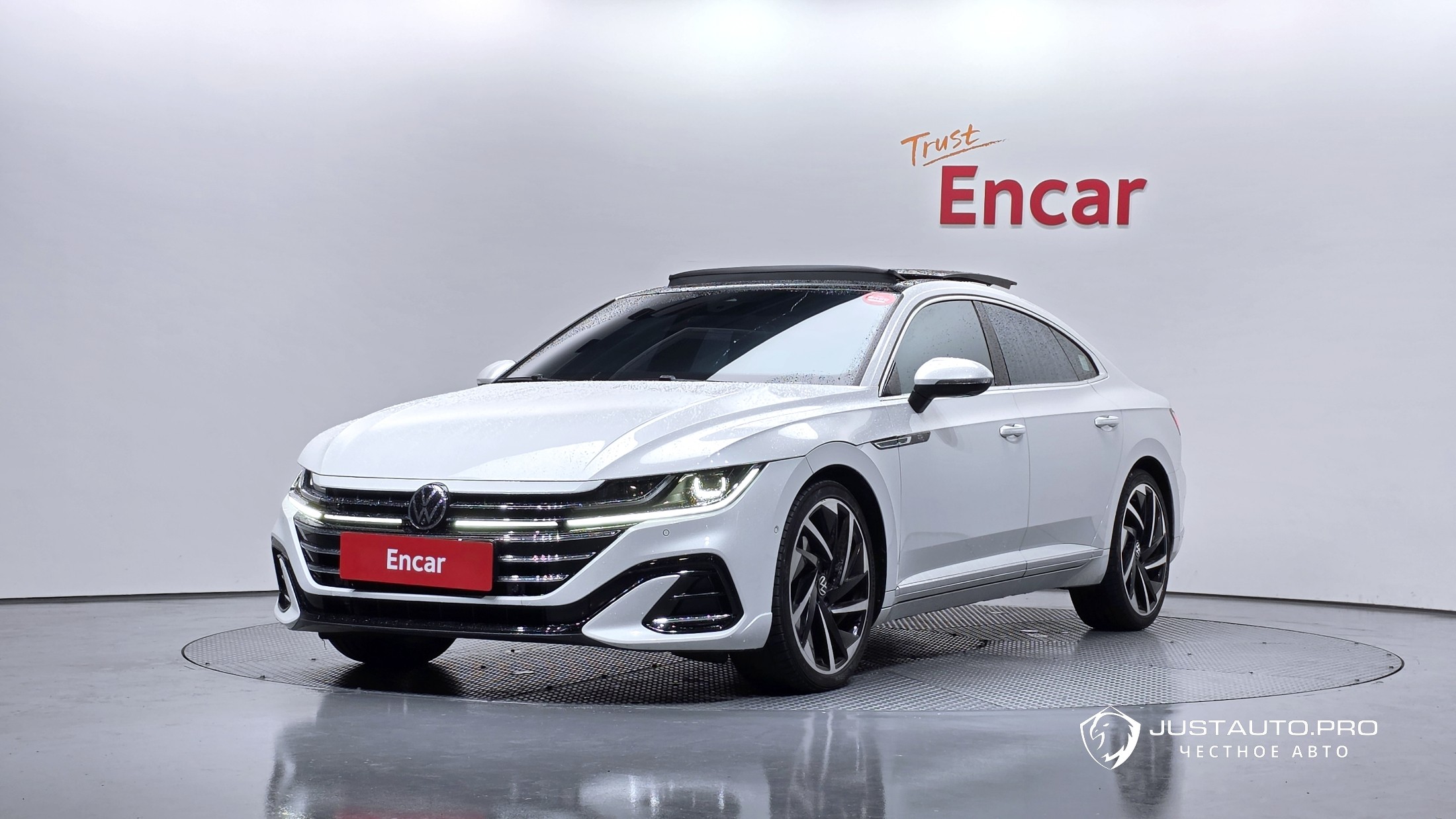 Автомобиль Volkswagen Arteon