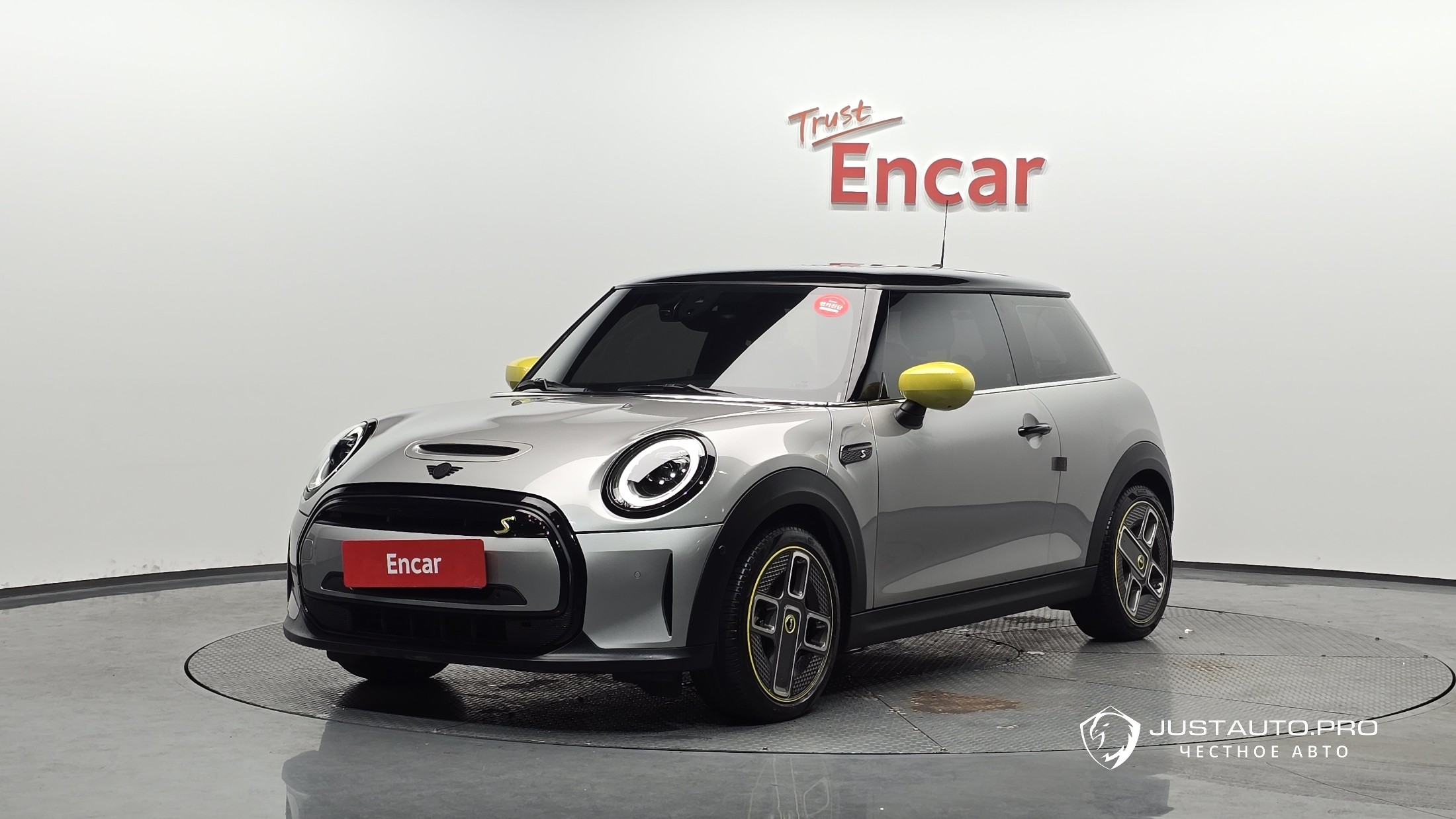 Автомобиль Mini Cooper