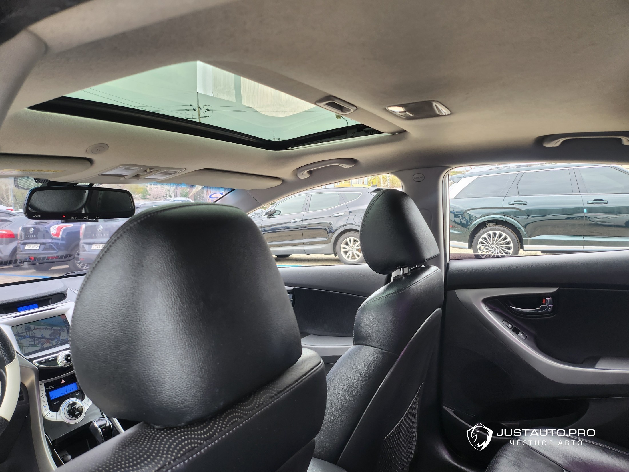 Автомобиль Hyundai AVANTE