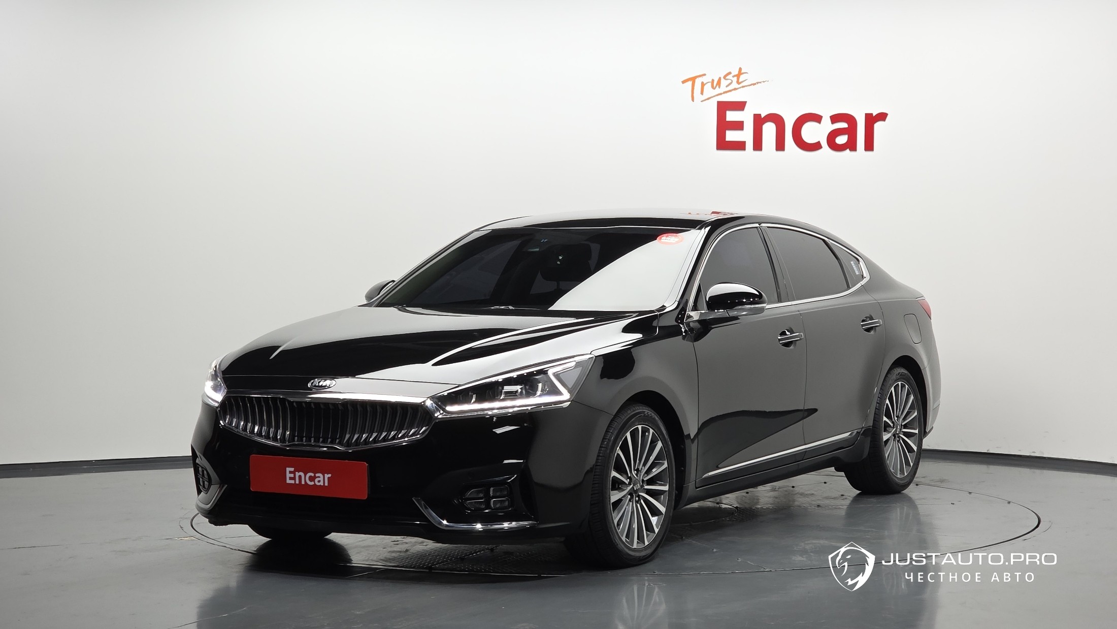 Автомобиль Kia K7