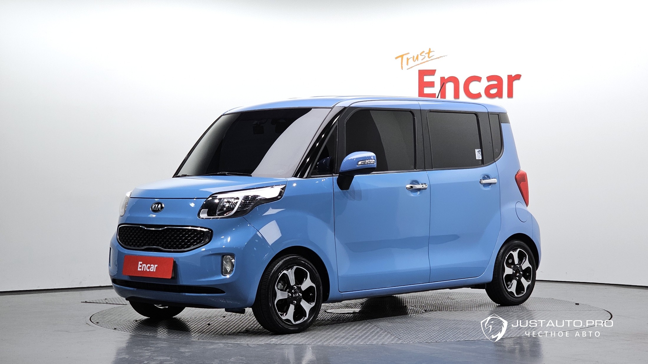 Автомобиль Kia RAY