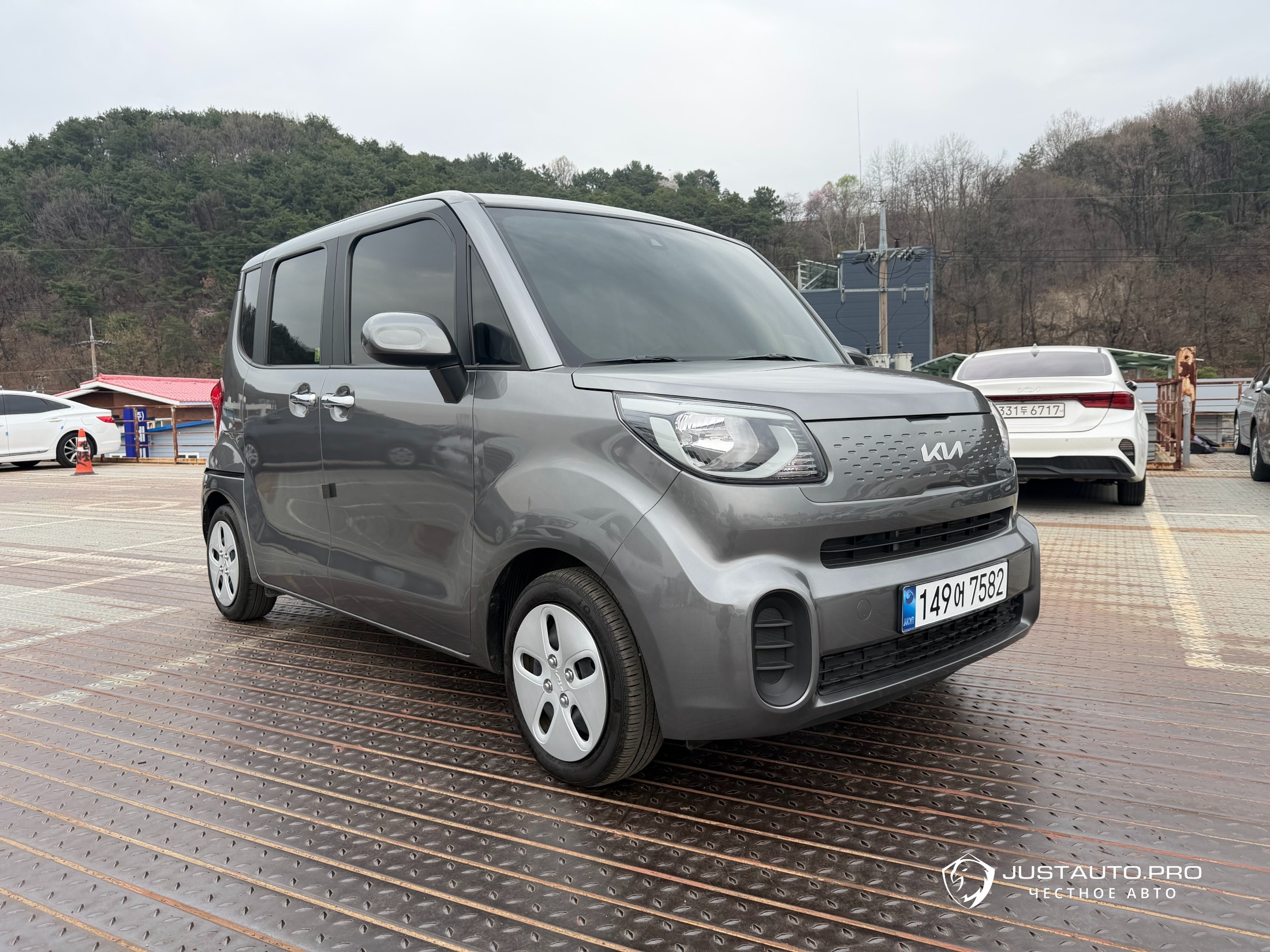 Автомобиль Kia RAY
