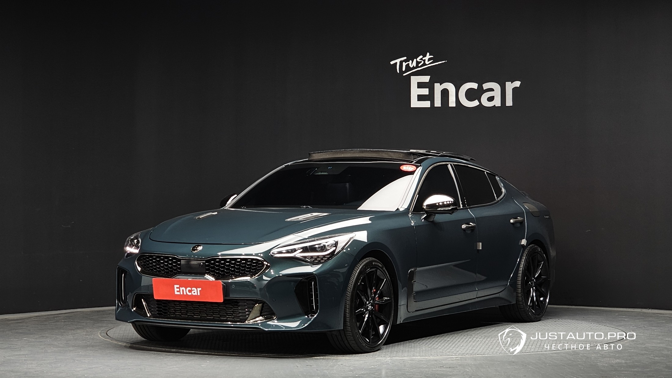 Автомобиль Kia Stinger