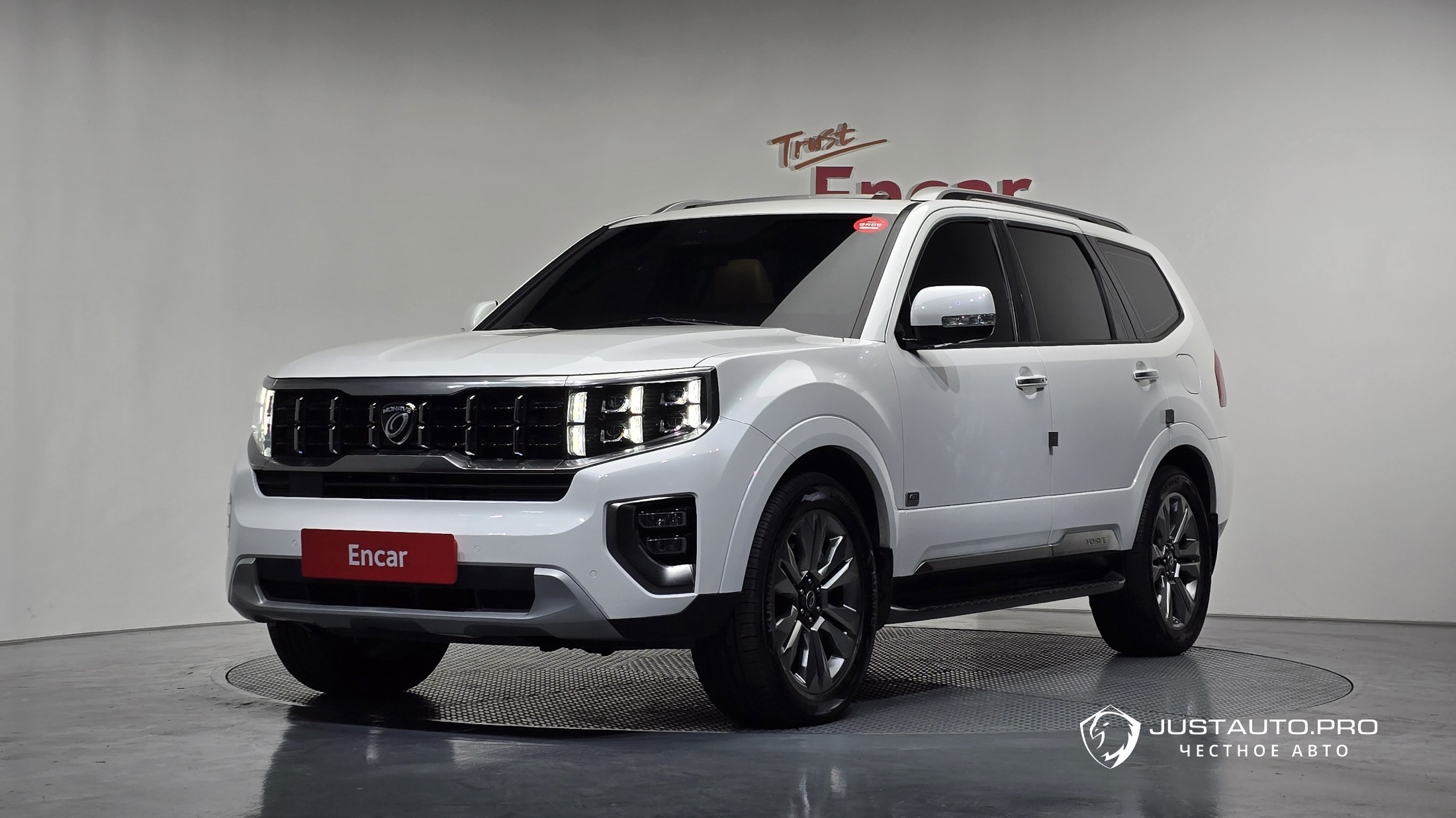 Автомобиль Kia Mohave