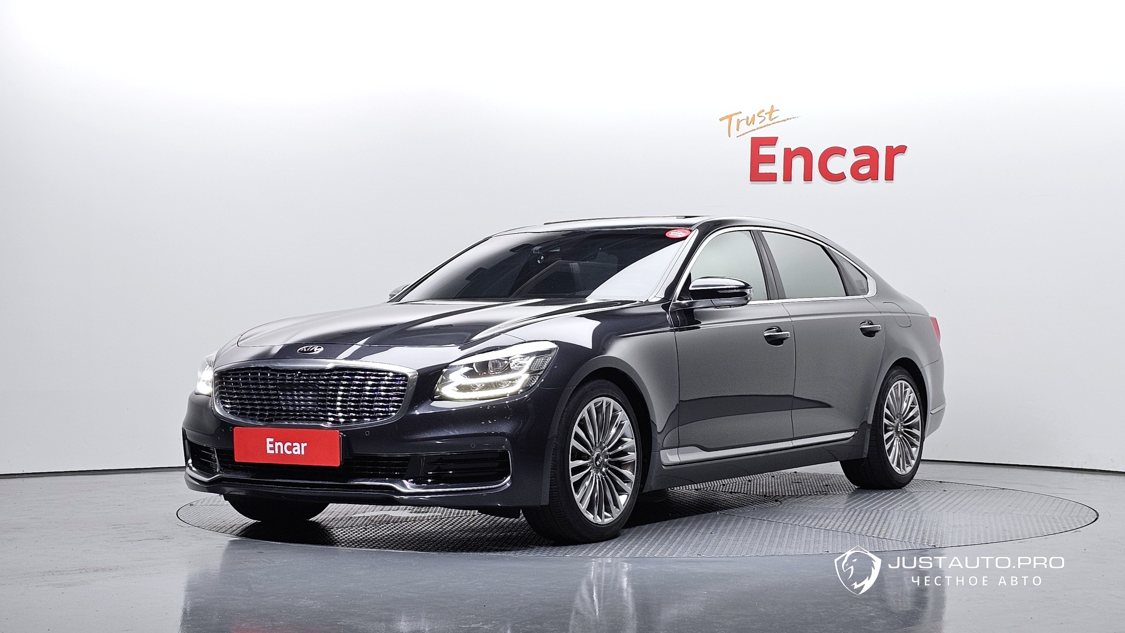 Автомобиль Kia K9