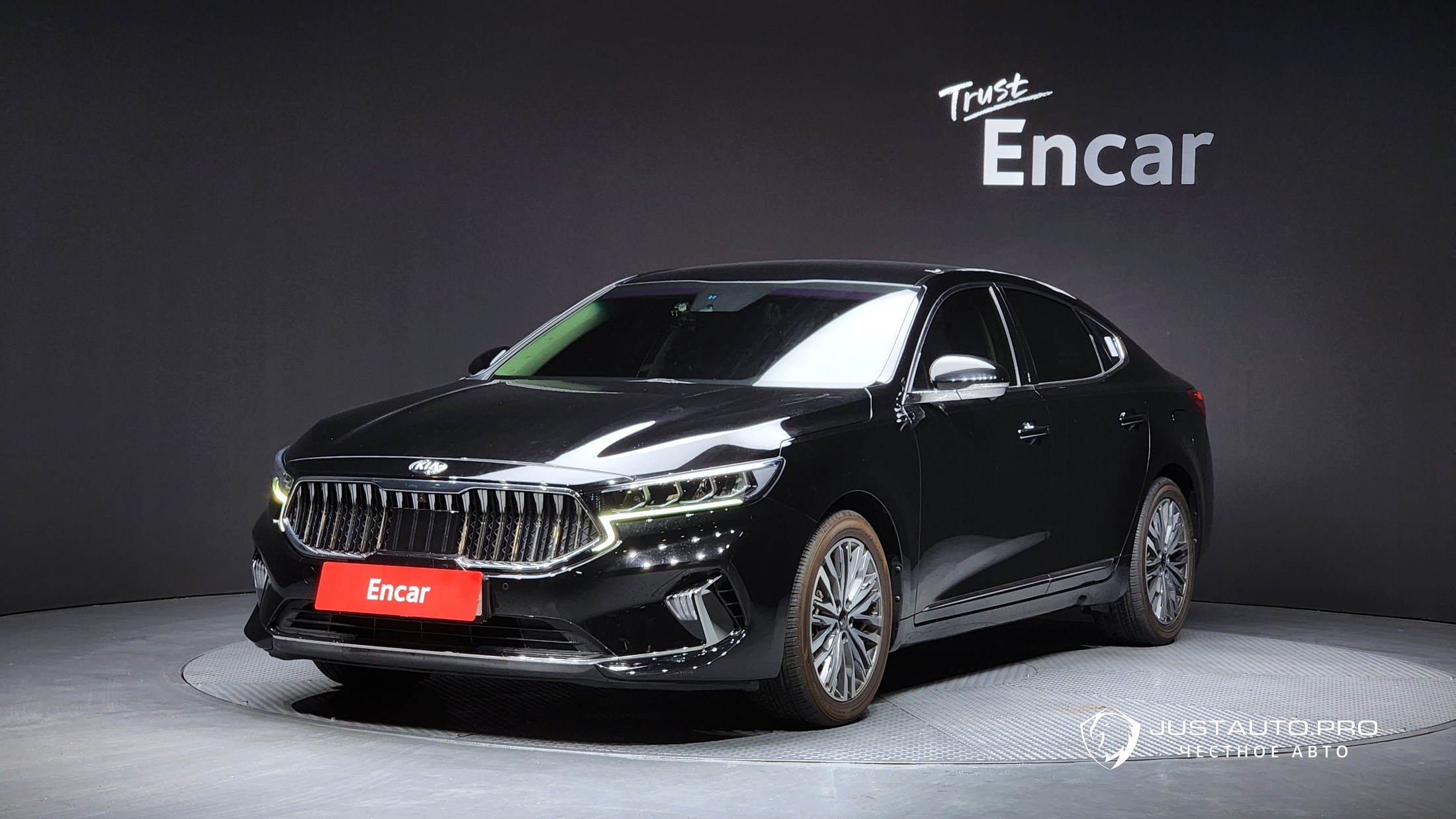 Автомобиль Kia K7