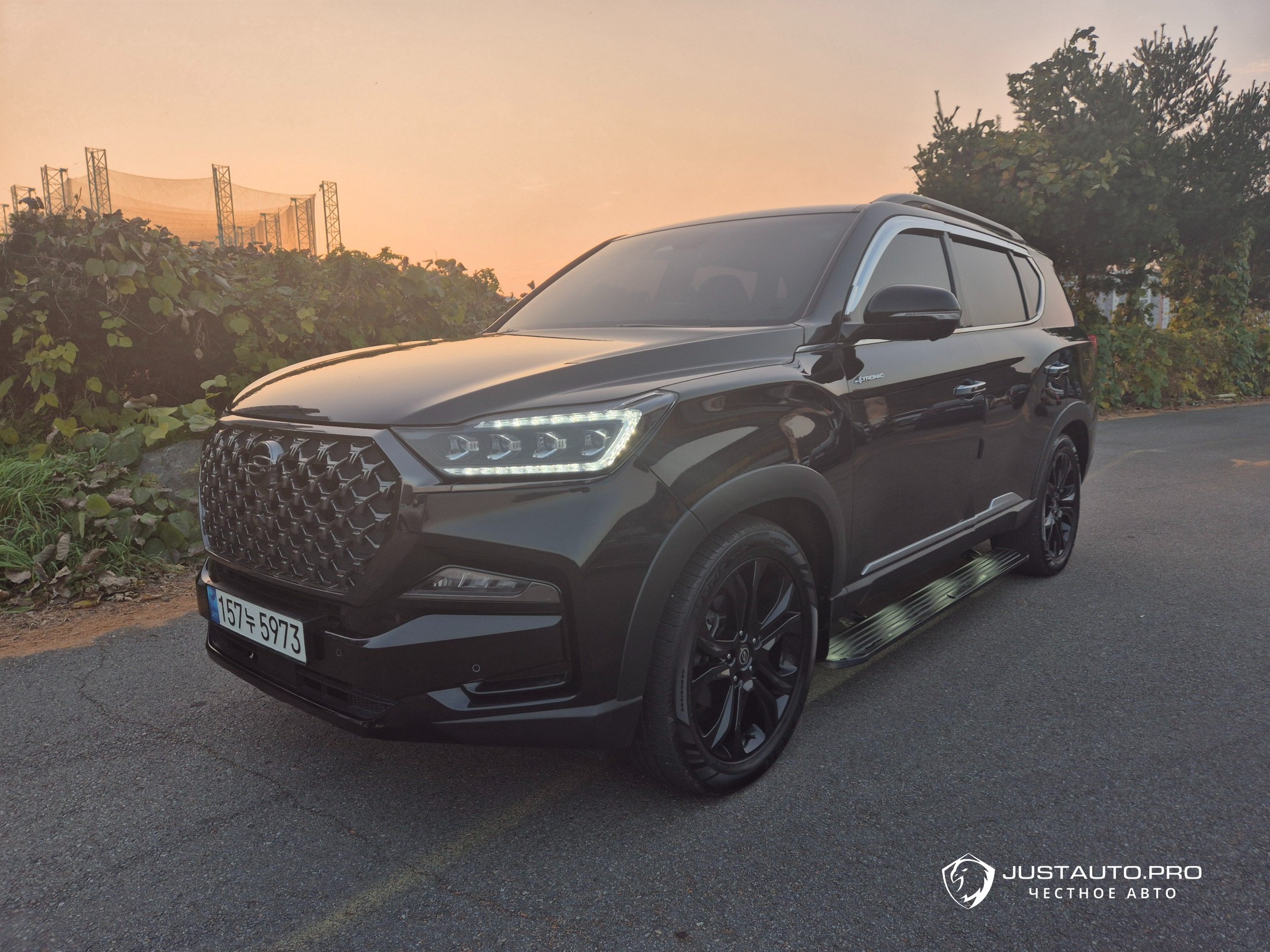 Автомобиль KG_Mobility_Ssangyong Rexton