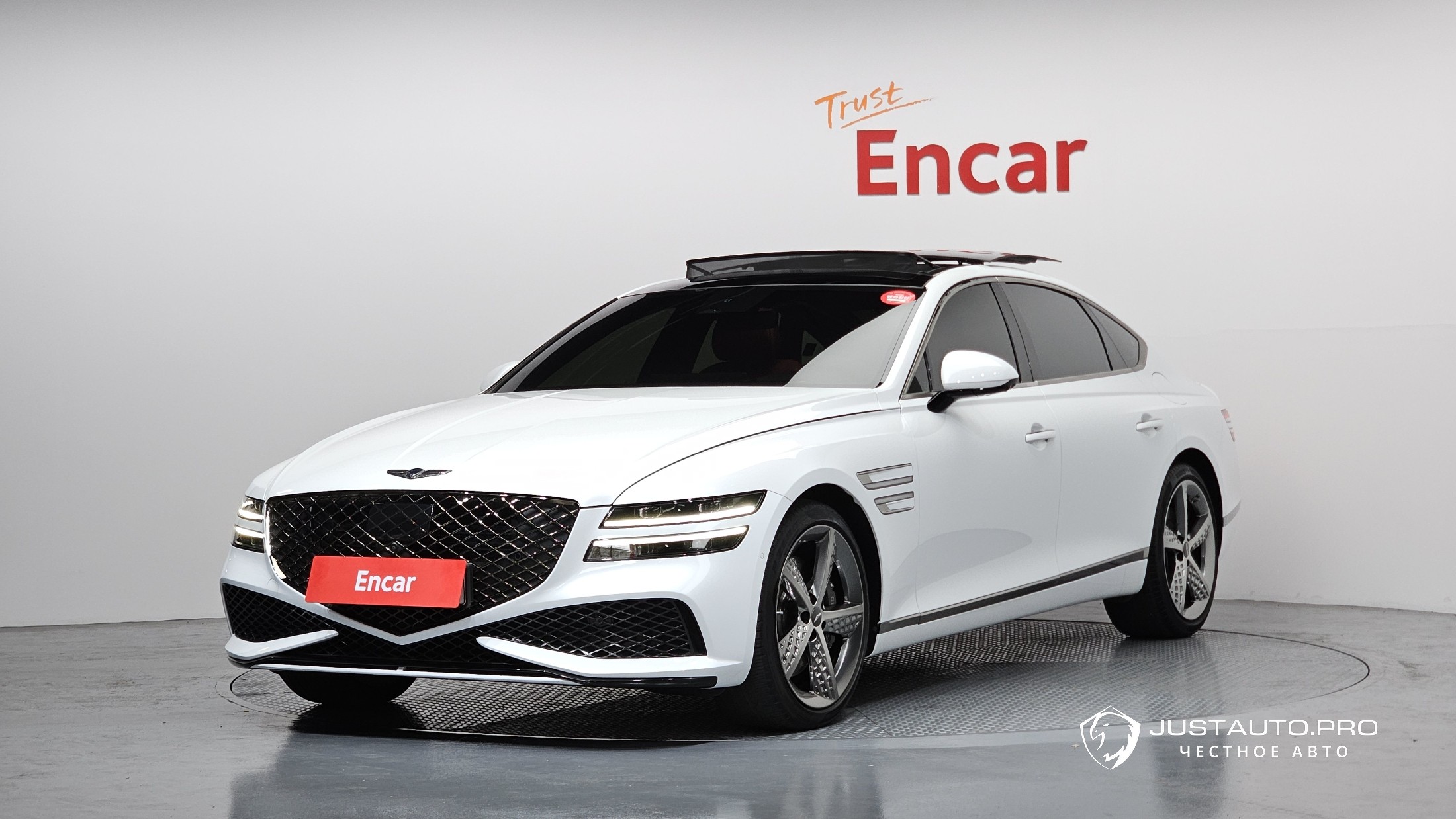 Автомобиль Genesis G80