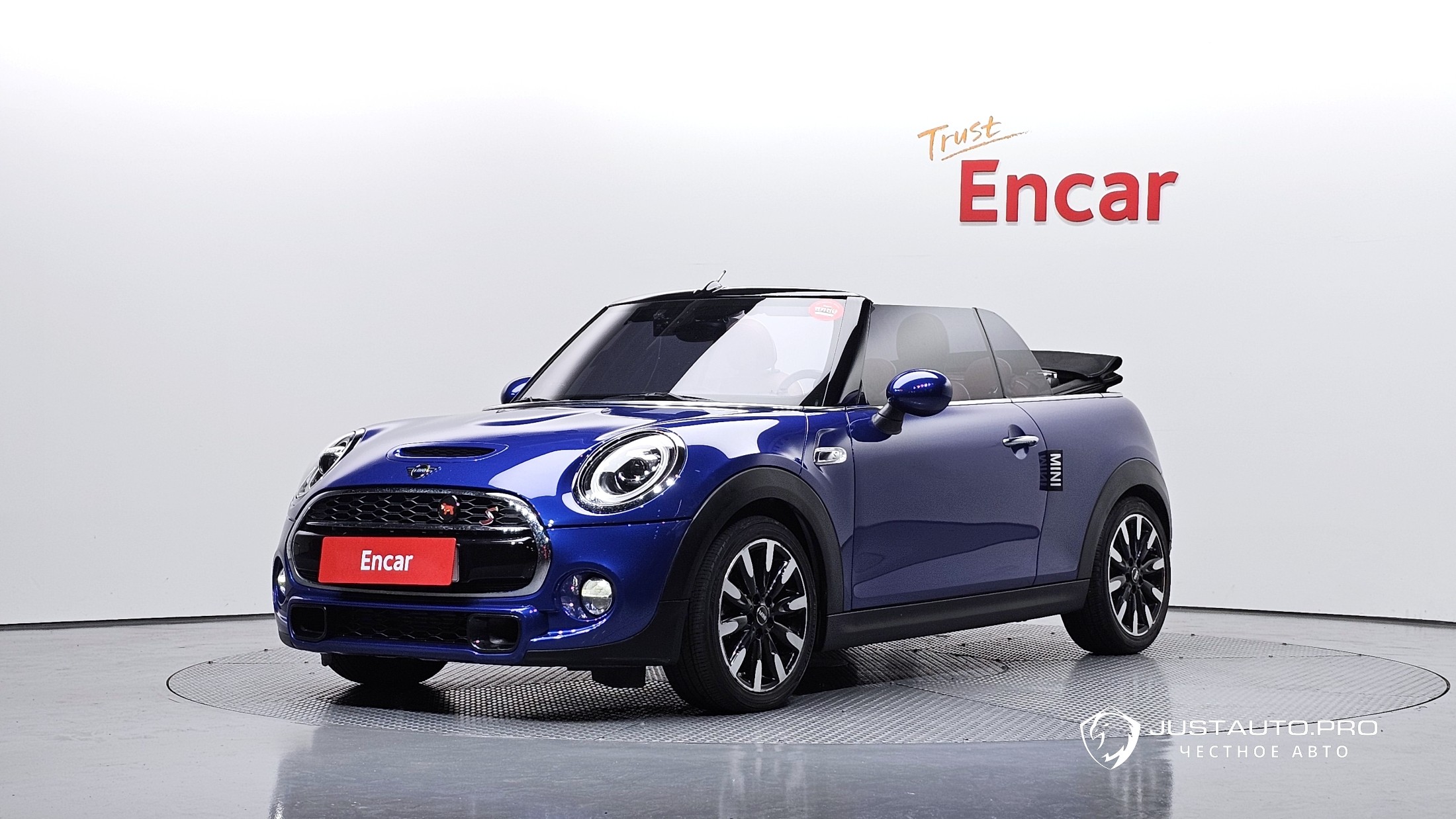 Автомобиль Mini Cooper Convertible
