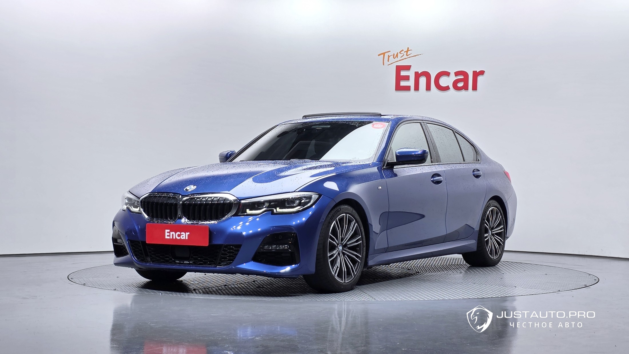 Автомобиль BMW 3-Series