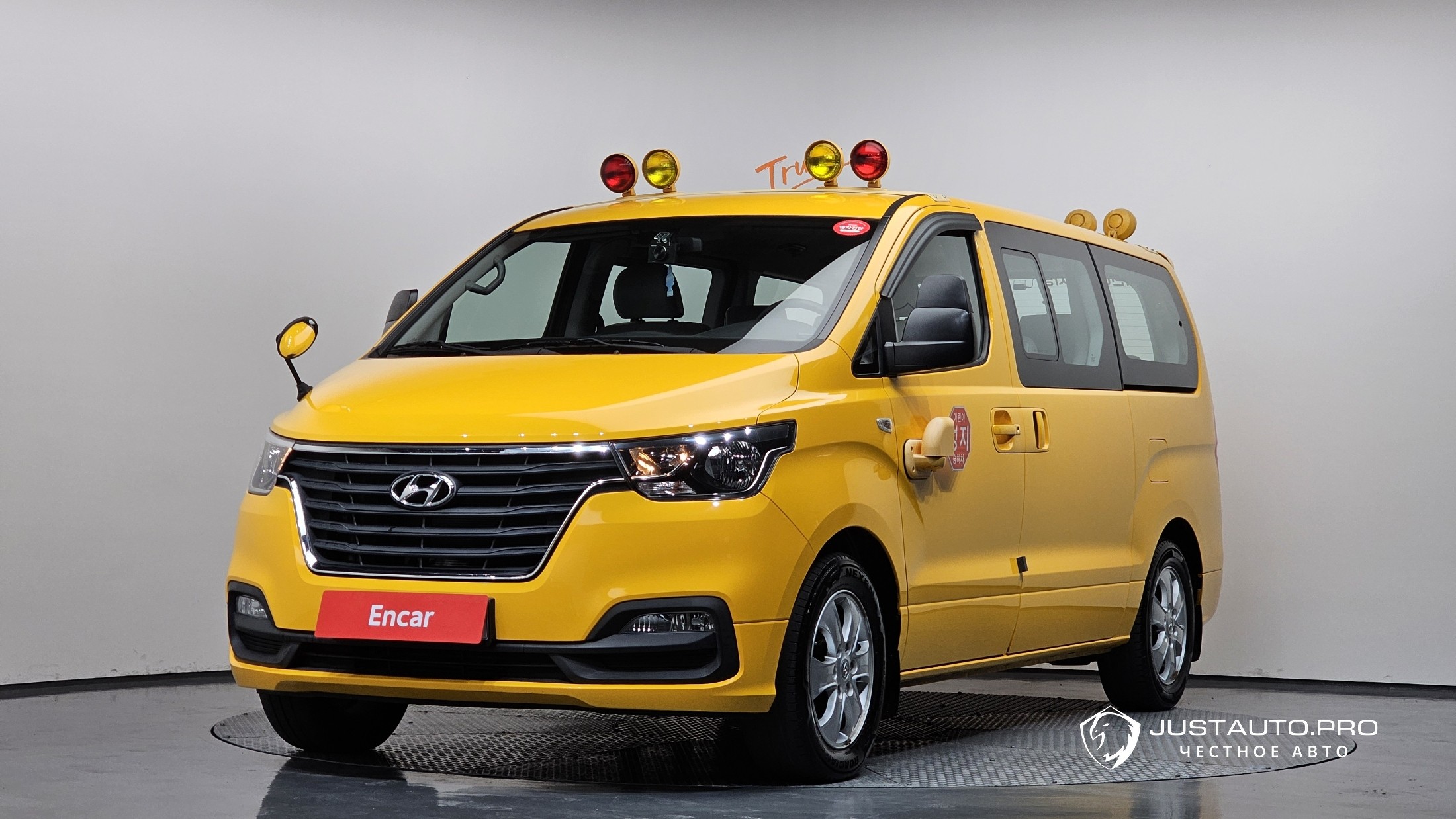 Автомобиль Hyundai Starex
