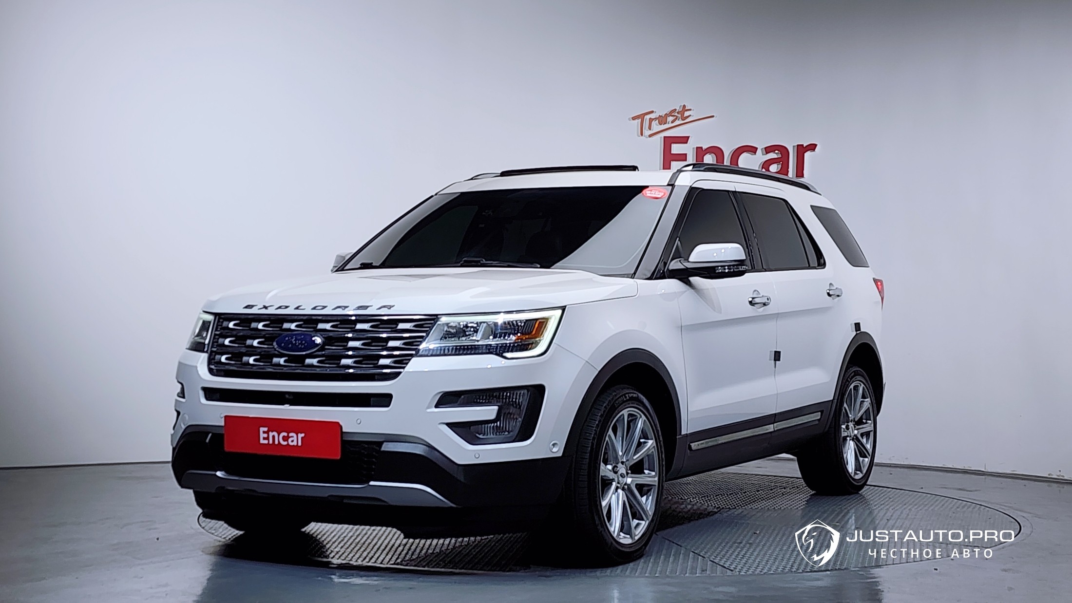 Автомобиль Ford Explorer