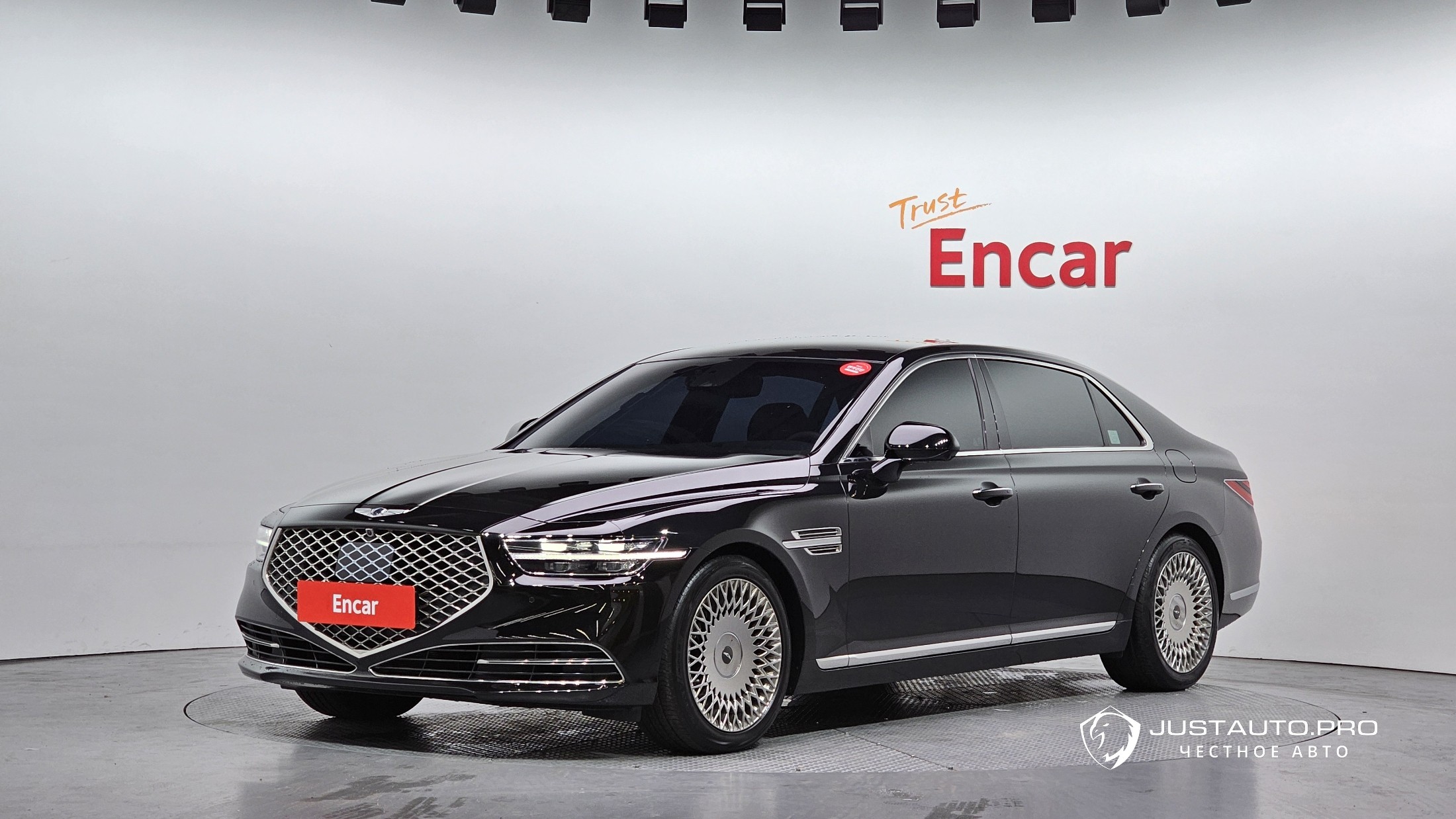 Автомобиль Genesis G90