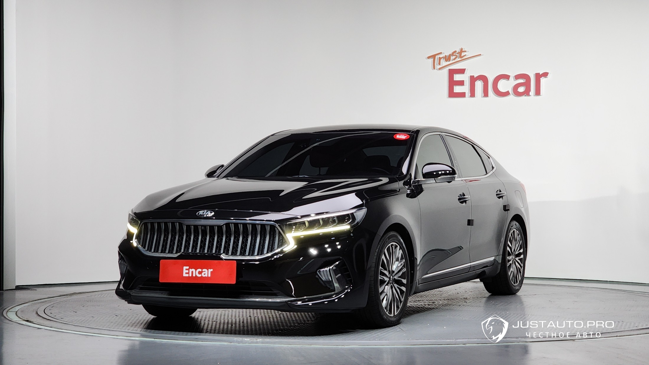 Автомобиль Kia K7