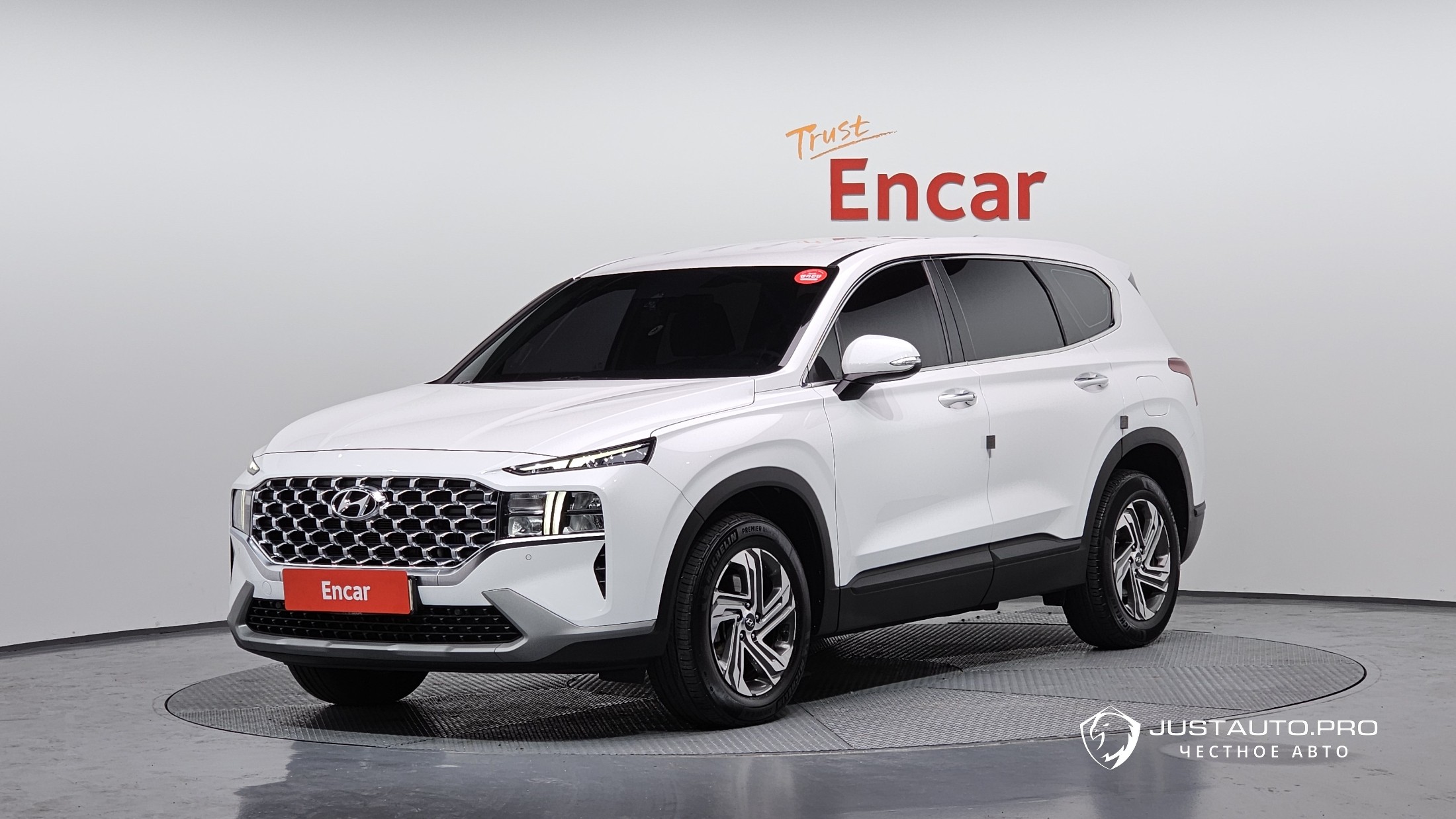 Автомобиль Hyundai Santafe