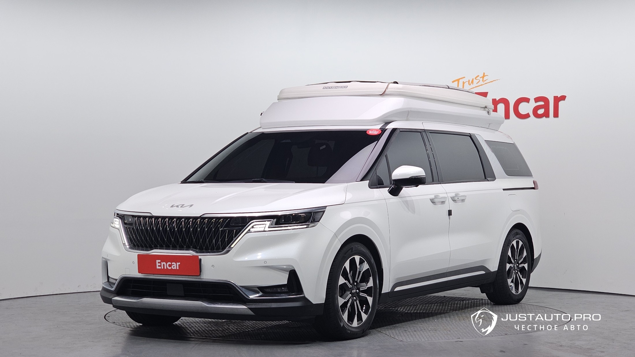 Автомобиль Kia Canival