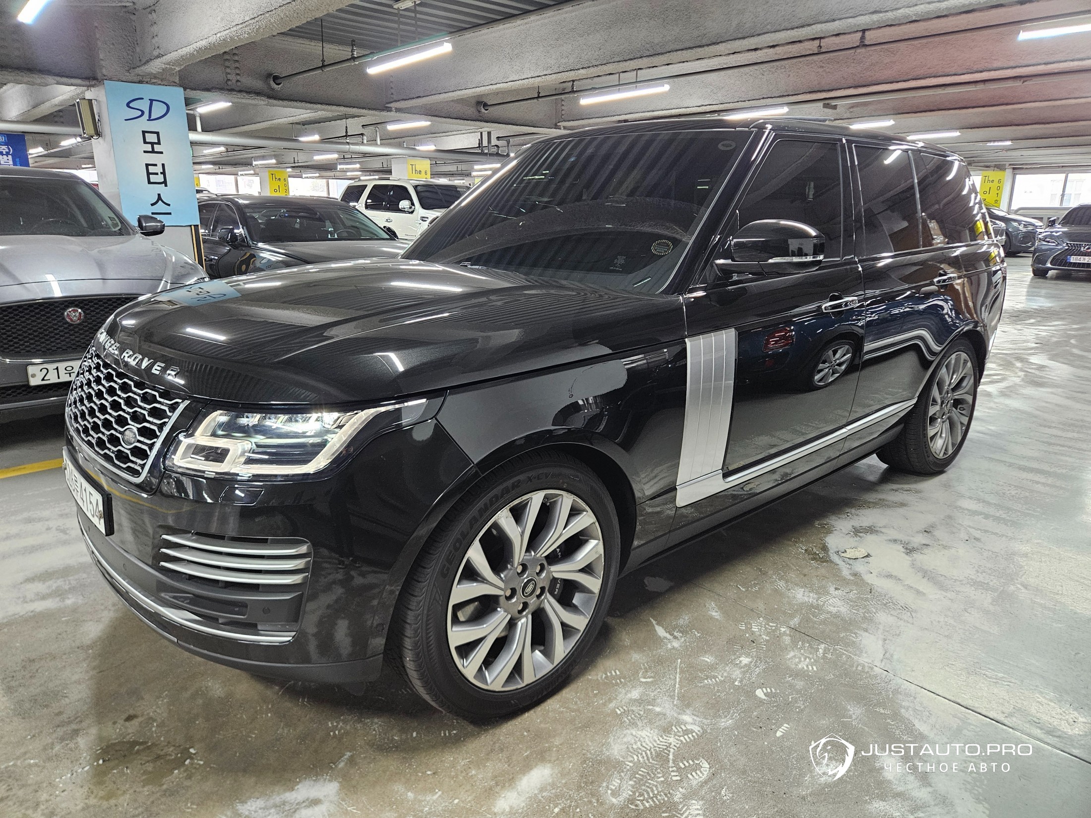 Автомобиль Land Rover Range Rover