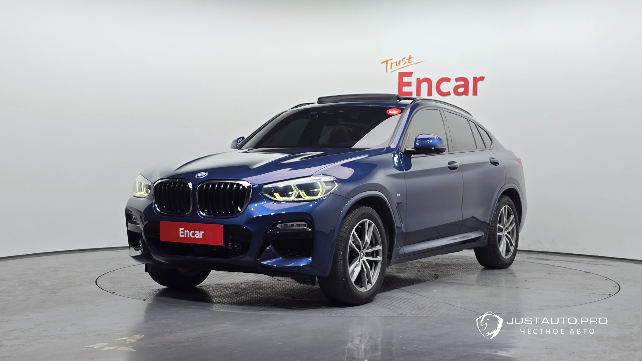 Автомобиль BMW X4