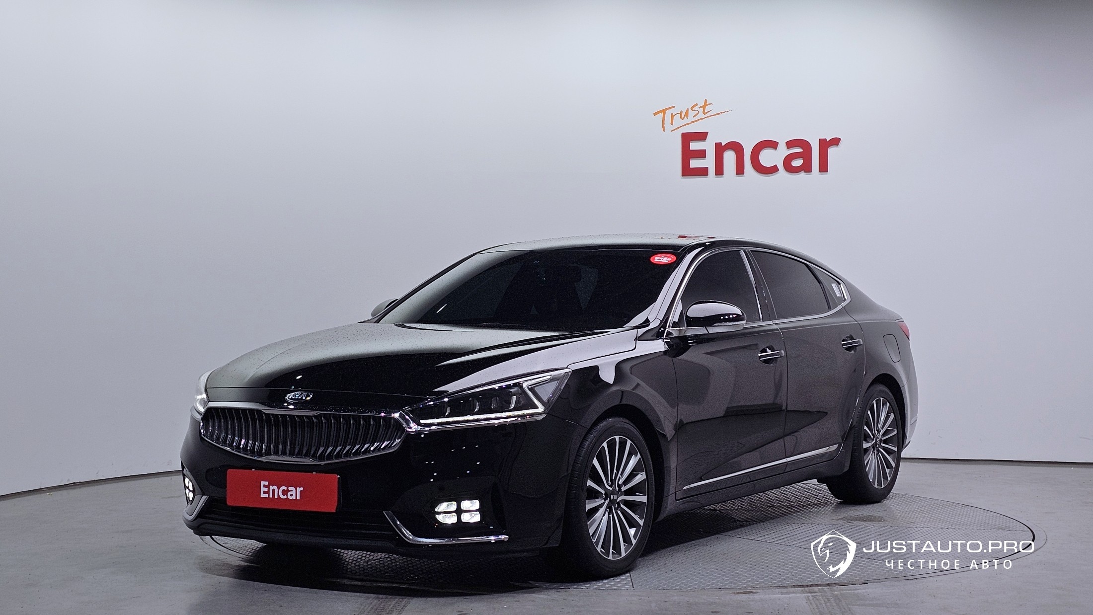 Автомобиль Kia K7
