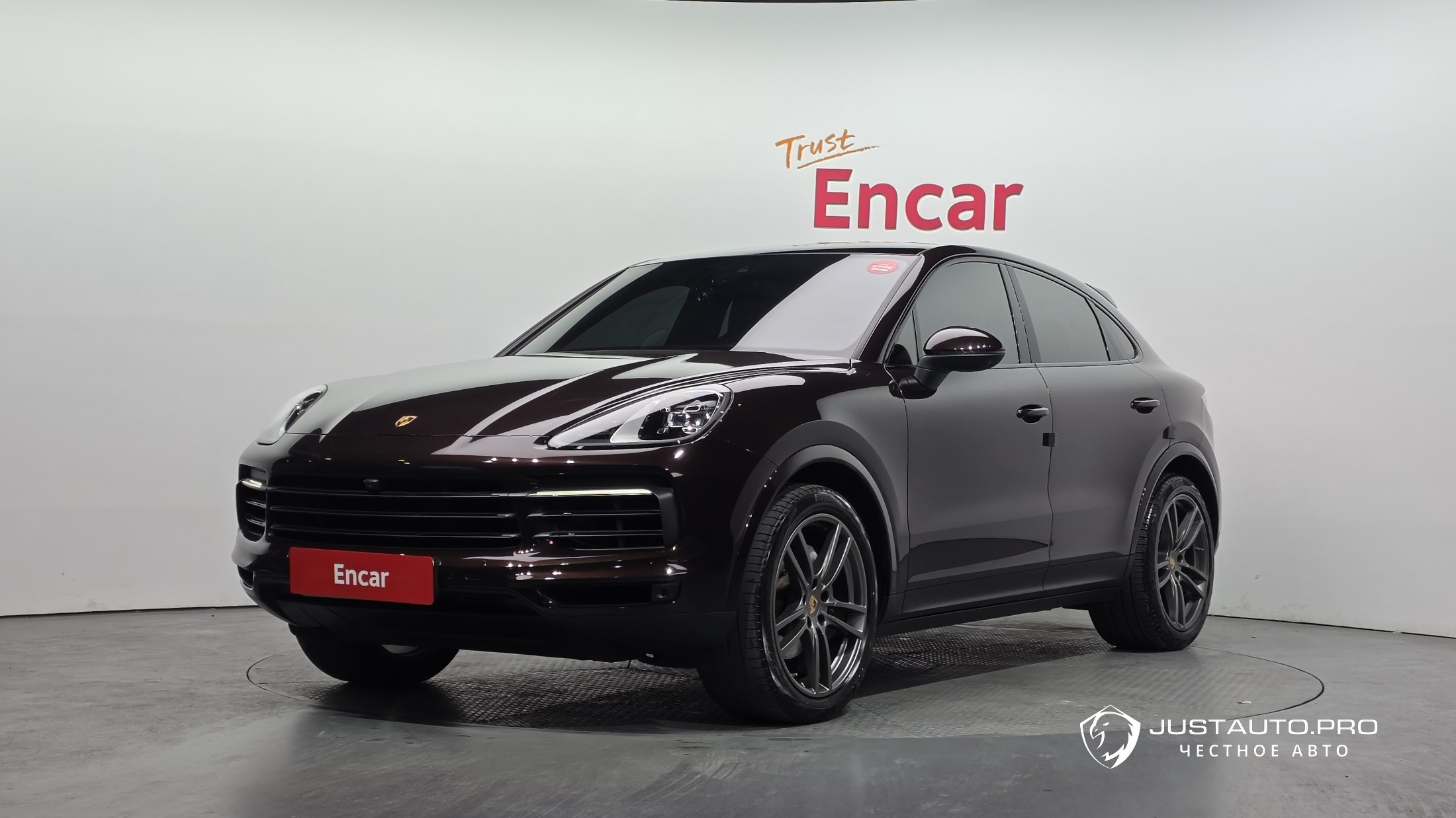 Автомобиль Porsche Cayenne