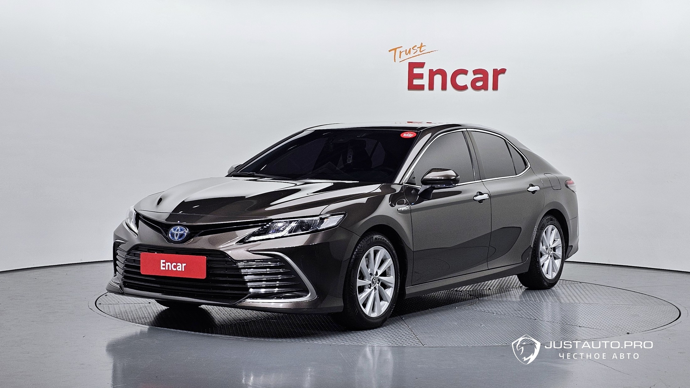 Автомобиль Toyota Camry