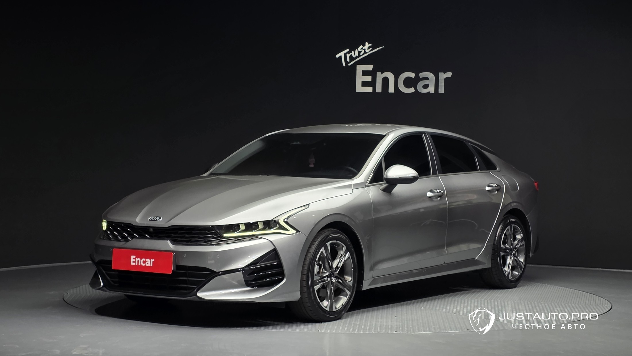 Автомобиль Kia K5