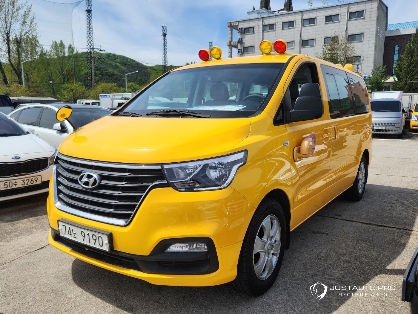 Автомобиль Hyundai Starex