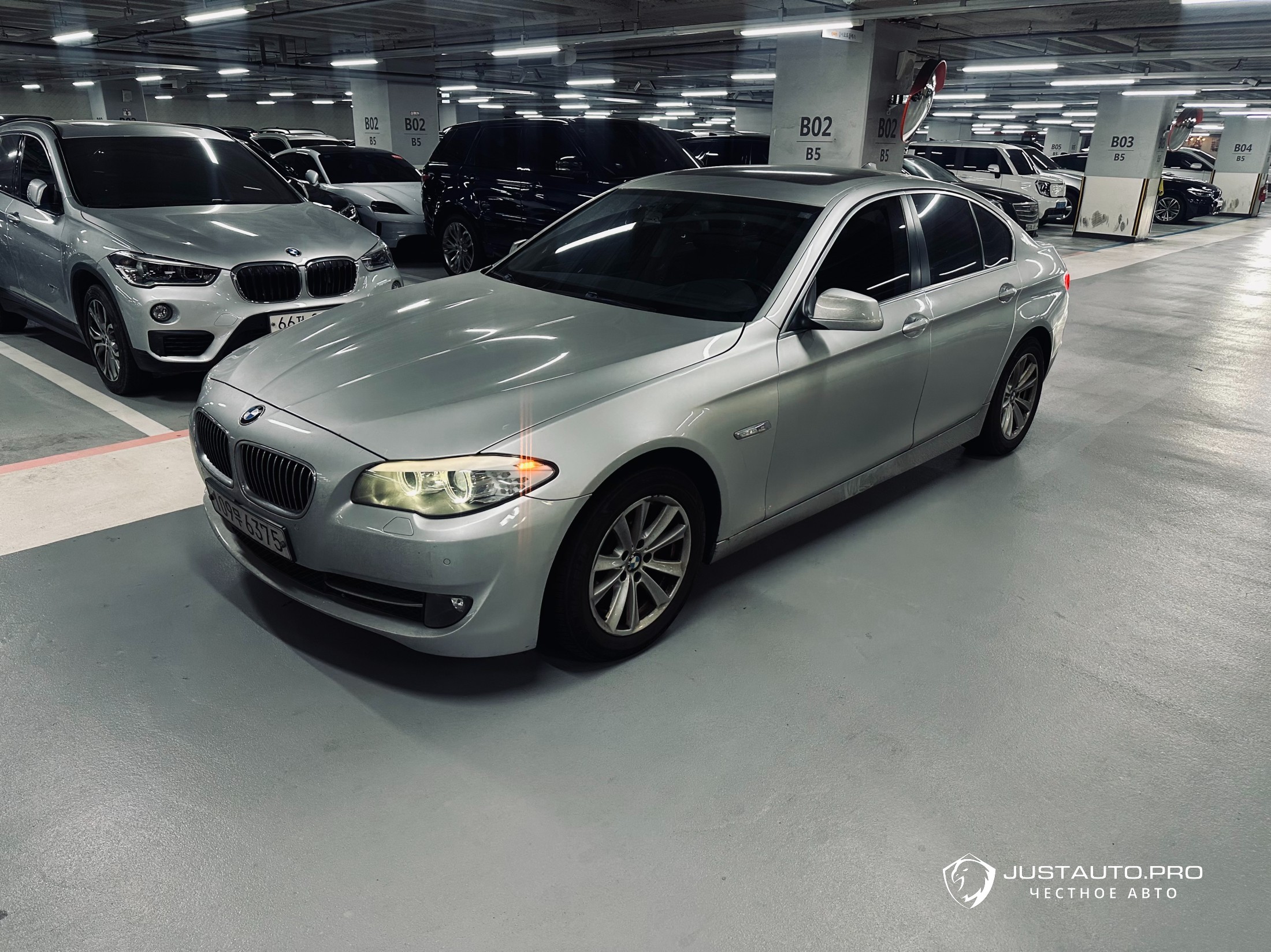 Автомобиль BMW 5-Series