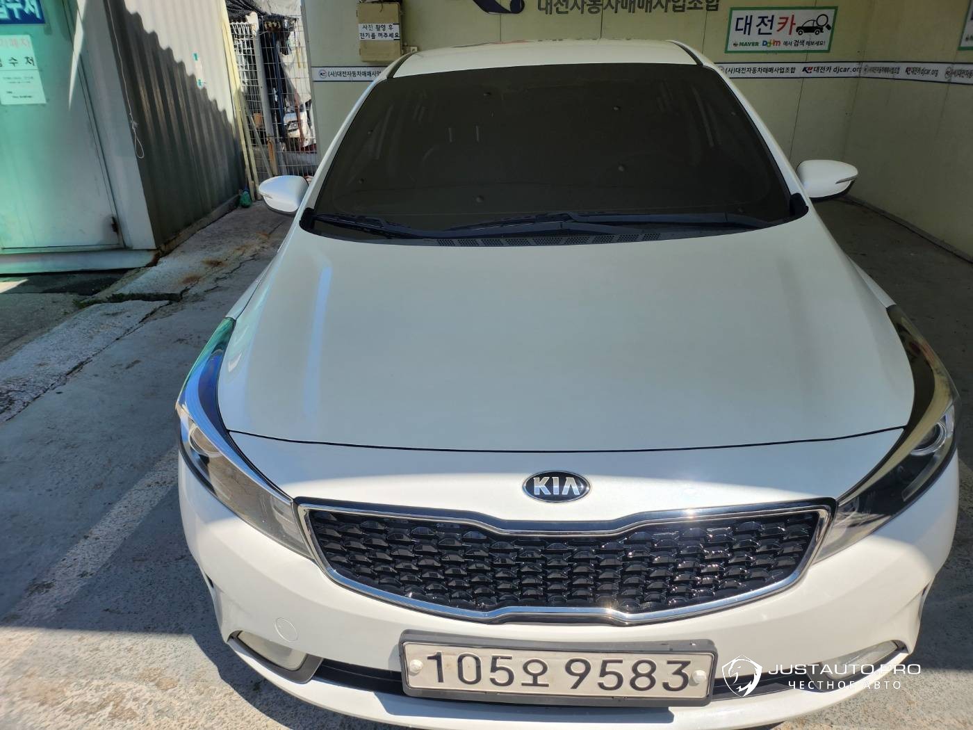 Автомобиль Kia K3