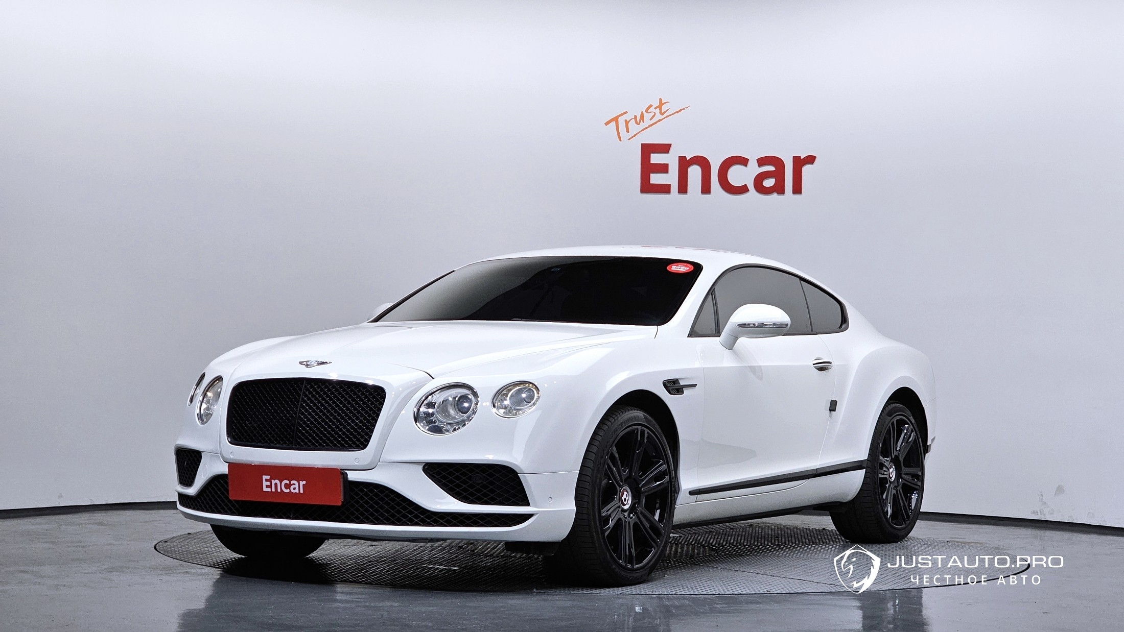 Автомобиль Bentley Continental
