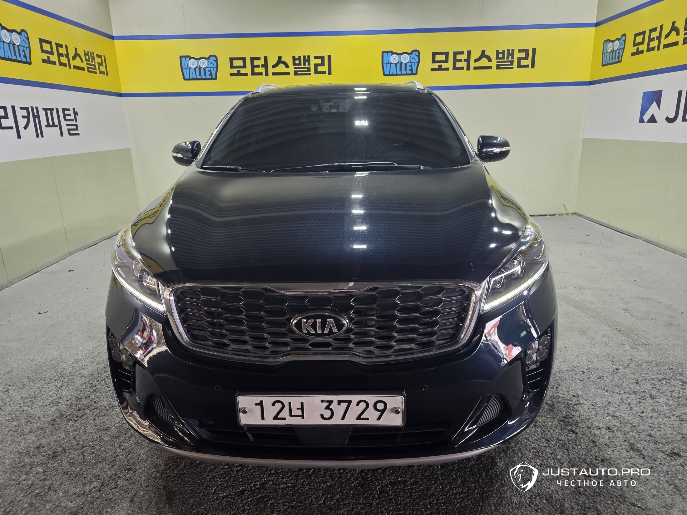 Автомобиль Kia Sorento