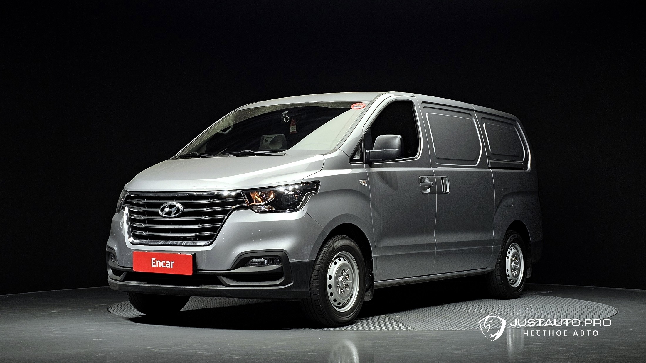 Автомобиль Hyundai Starex