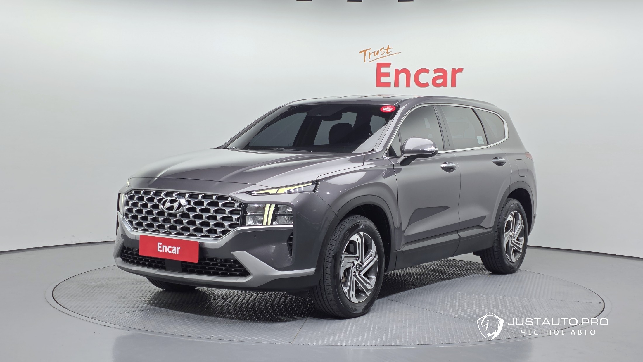 Автомобиль Hyundai Santafe