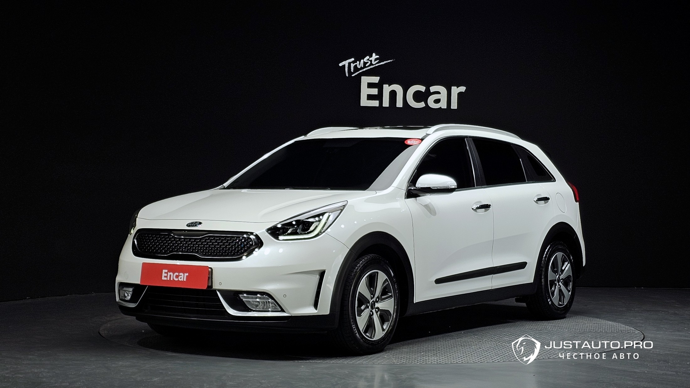 Автомобиль Kia Niro