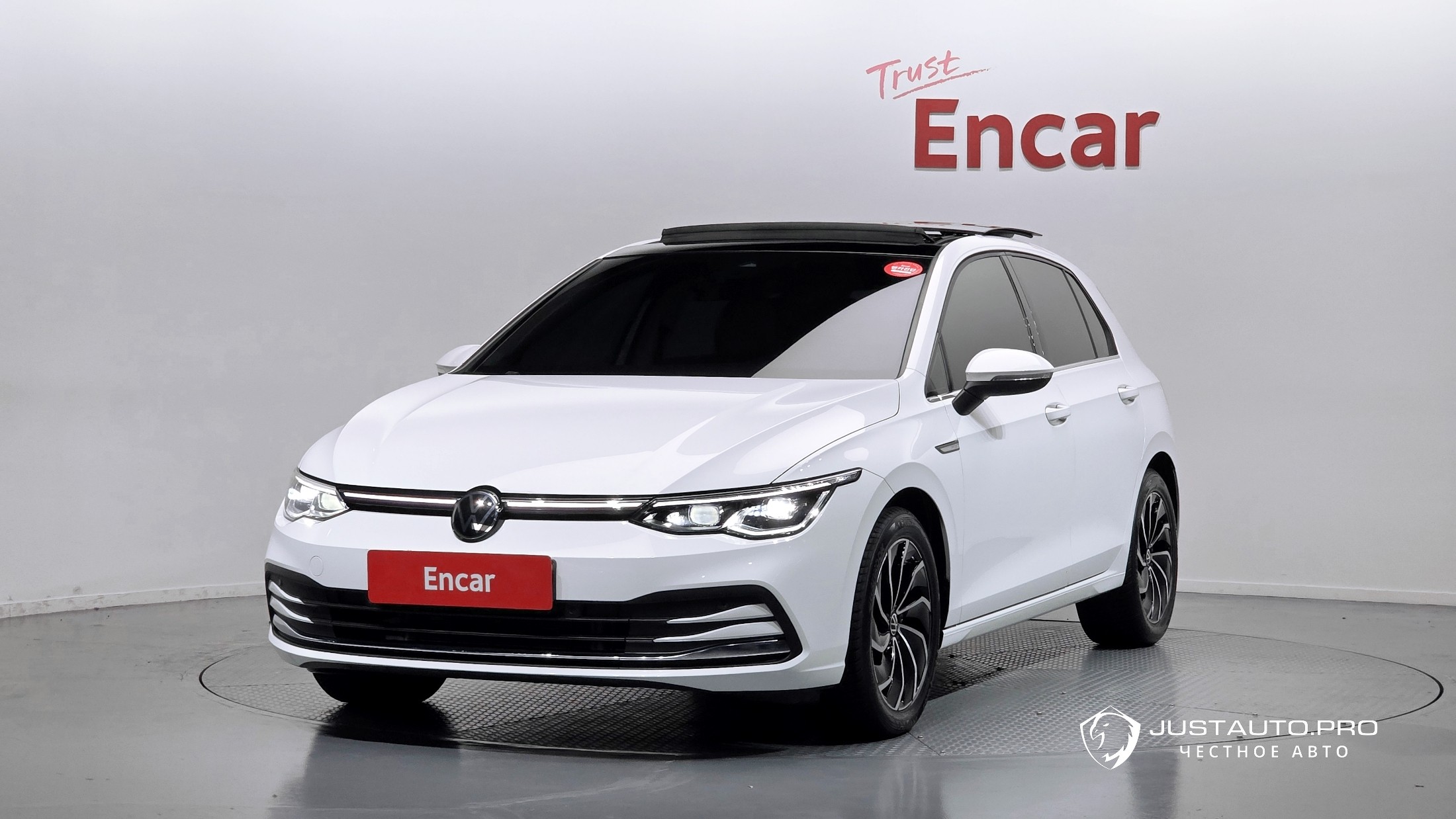Автомобиль Volkswagen Golf