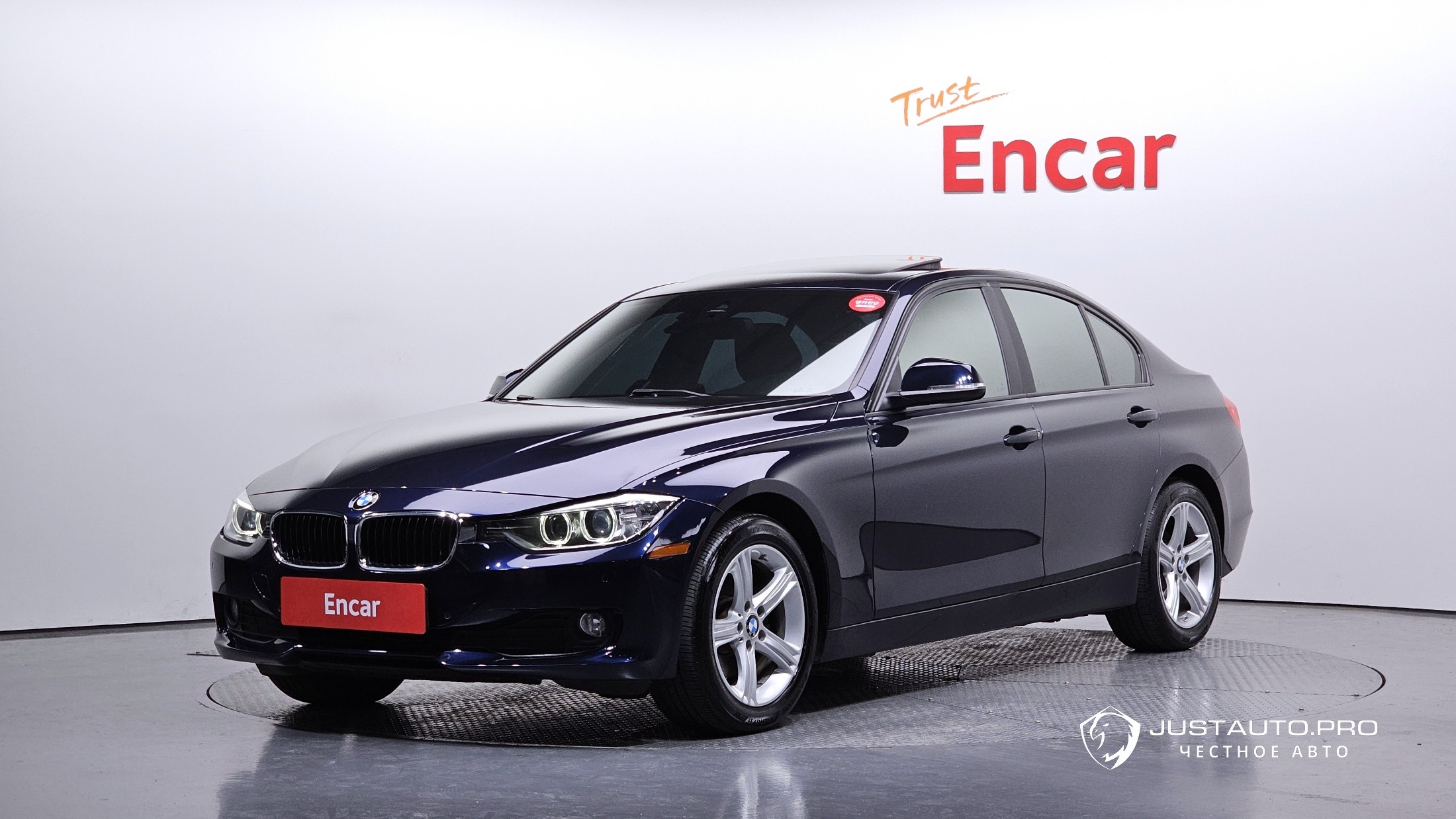 Автомобиль BMW 3-Series