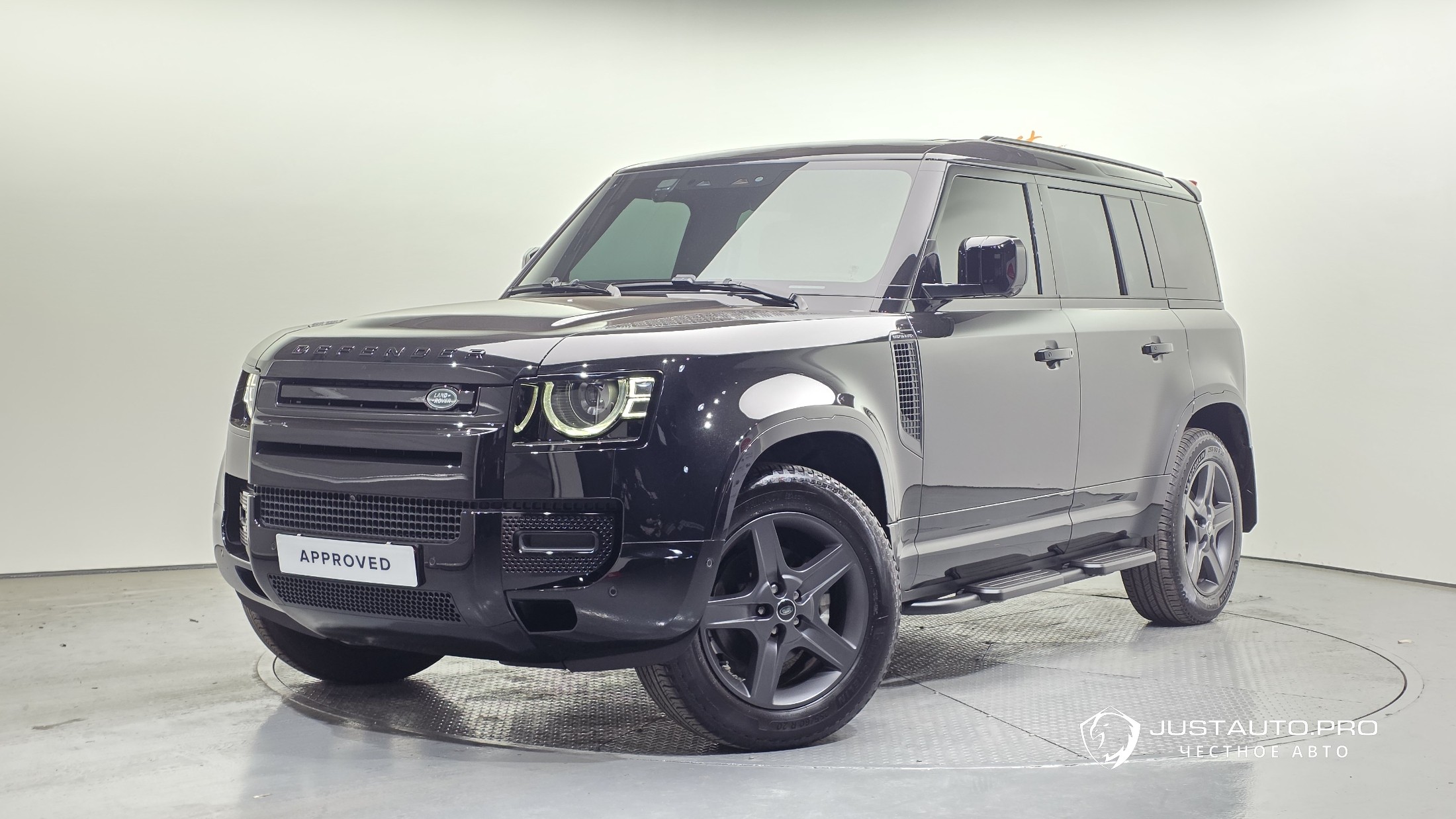 Автомобиль Land Rover Defender
