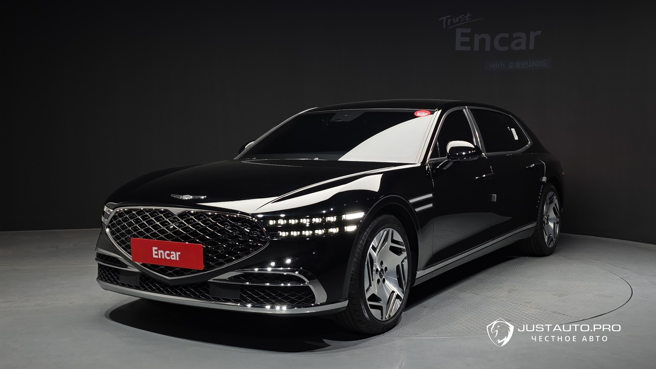 Автомобиль Genesis G90