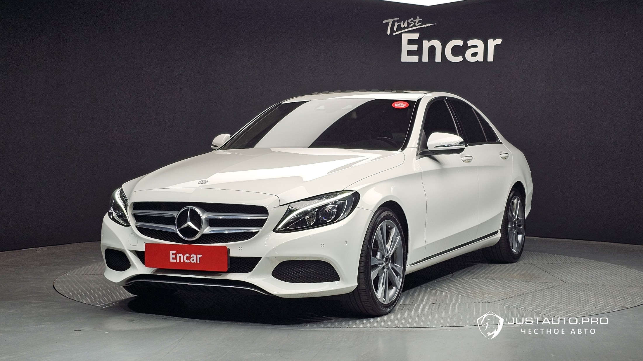 Автомобиль Mercedes-Benz C-Class