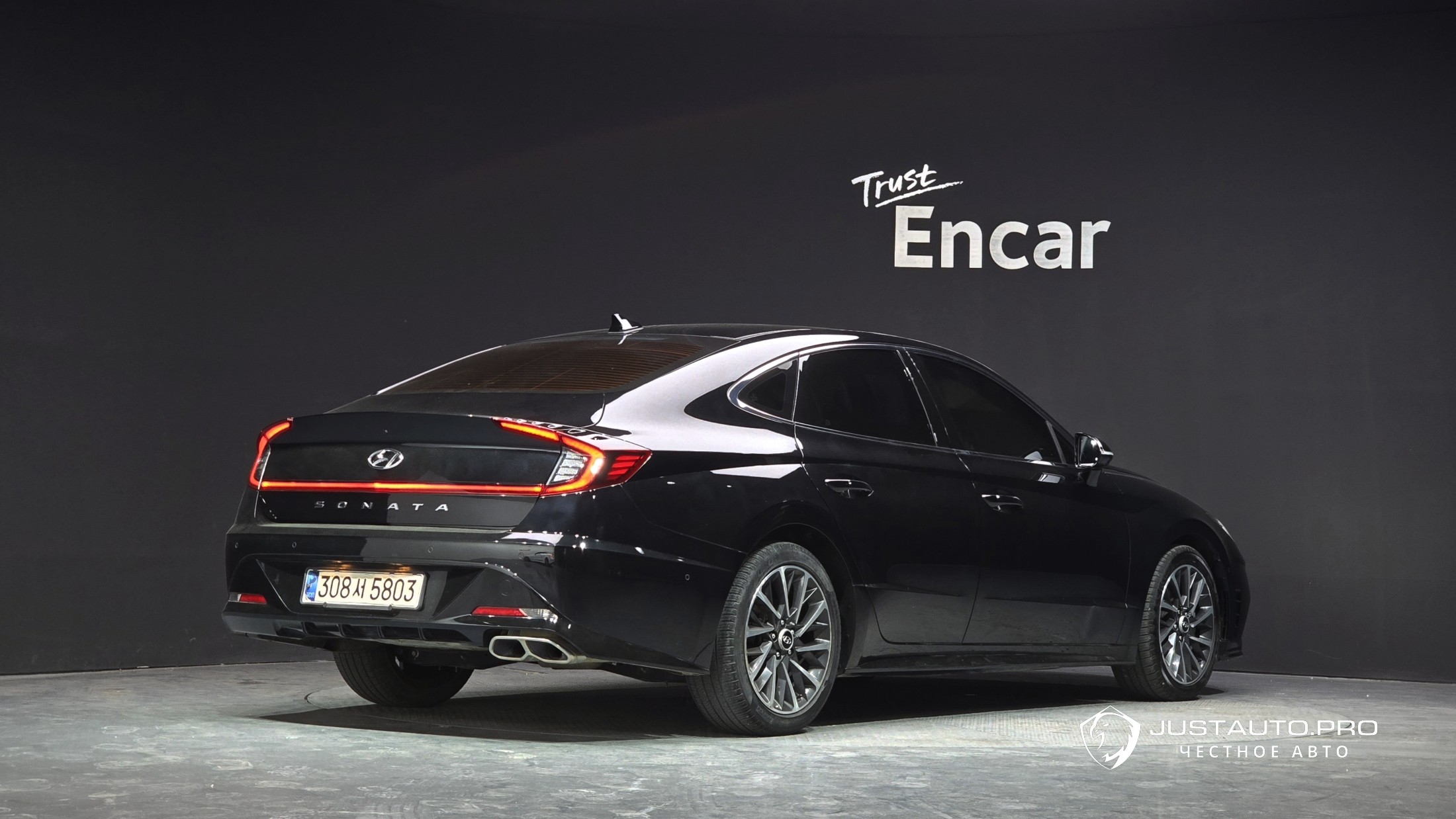 Автомобиль Hyundai Sonata